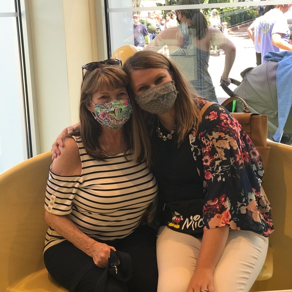 Meet your Posher, Roxann - Picture 3 of 16